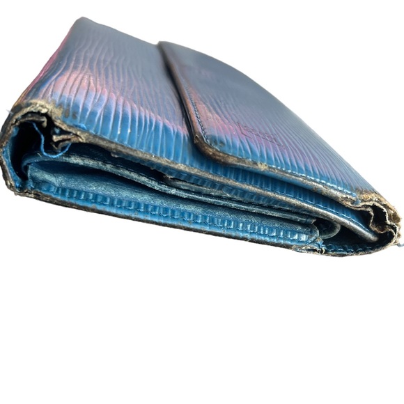 Louis Vuitton Blue Epi Long Wallet - Picture 9 of 11
